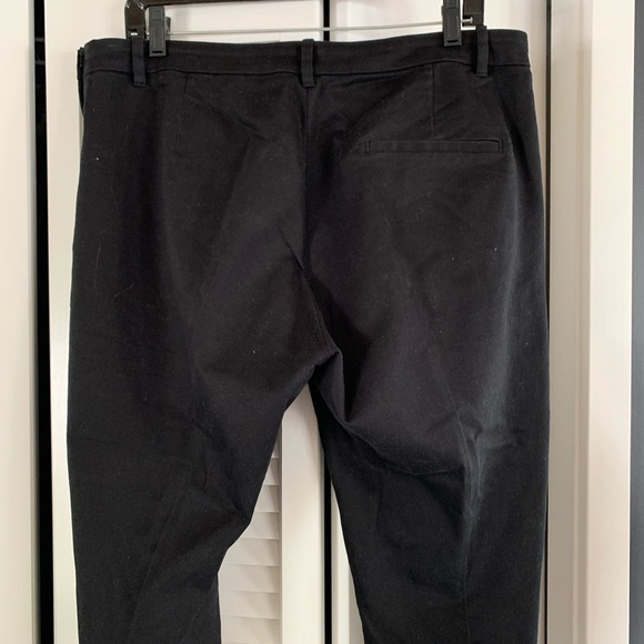 H&M Women’s Black Flat Front Side Zip Ankle Pants Stretch Cotton Blend Size 14 - Picture 3 of 7